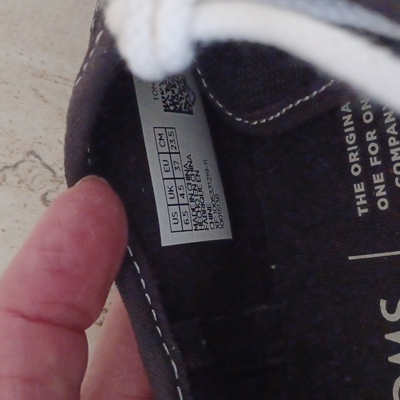 TOMS Canvas Lace Up Sneakers - Size 6.5 - Picture 5 of 8